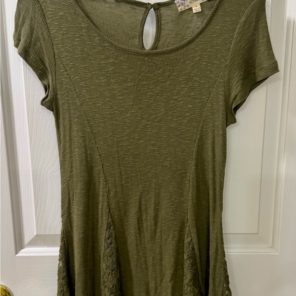 Pink Republic Green Asymmetrical Fitted Blouse